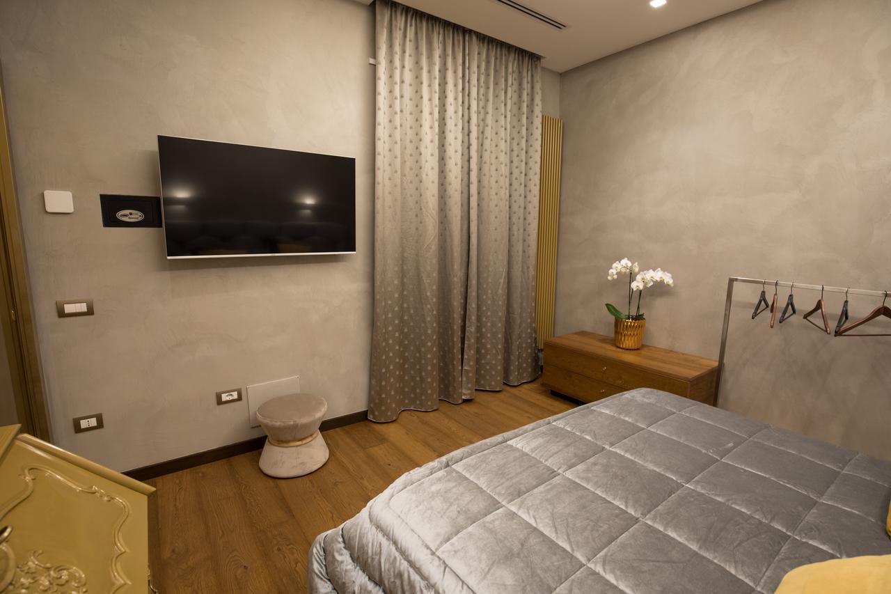 Civico Cinque Home Luxury Apartment Салерно Экстерьер фото